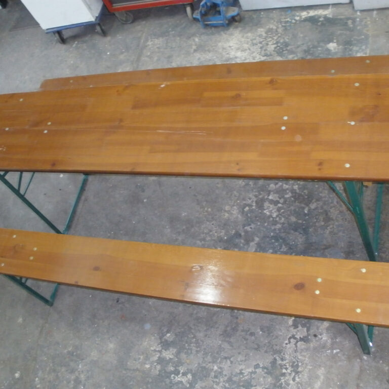 Circusevents Köln Zirkuszubehör Bierbankgarnitur