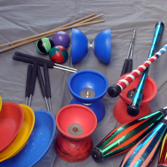 circusevents-koeln-requisiten-jongliermaterialien